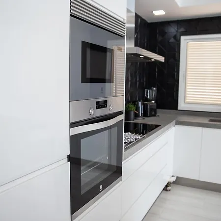 Apartment Spacious 200 Sq.m. Penthouse With Sea View Terraces