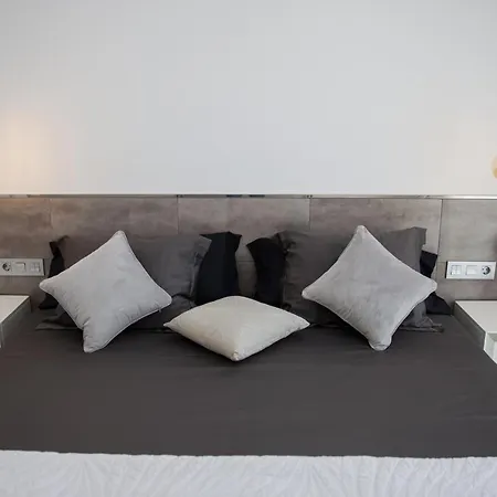 Spacious 200 Sq.m. Penthouse With Sea View Terraces Apartment