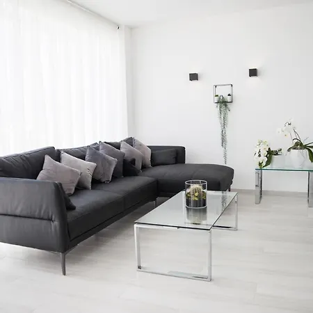 Spacious 200 Sq.m. Penthouse With Sea View Terraces Apartment Torremolinos