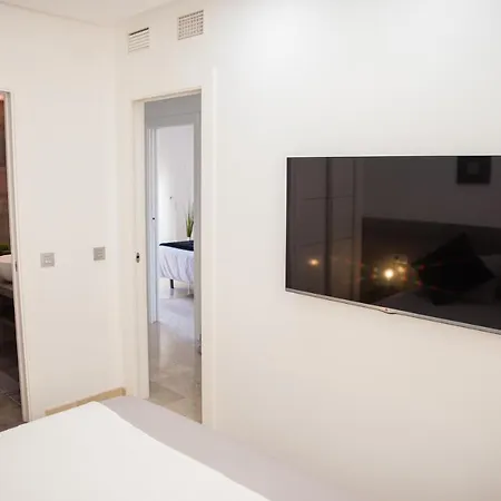 Spacious 200 Sq.m. Penthouse With Sea View Terraces Apartment