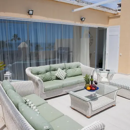 Spacious 200 Sq.m. Penthouse With Sea View Terraces Lägenhet *