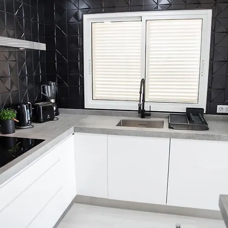 Apartment Spacious 200 Sq.m. Penthouse With Sea View Terraces *