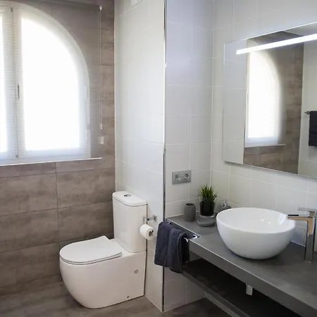 Spacious 200 Sq.m. Penthouse With Sea View Terraces Apartament *