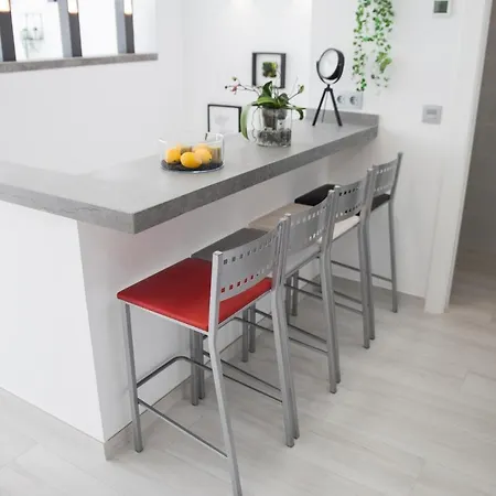 Spacious 200 Sq.m. Penthouse With Sea View Terraces Apartament *
